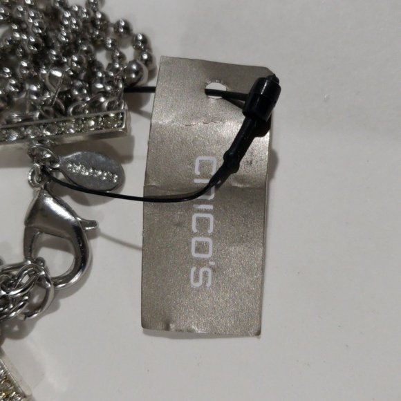 ✨ Chico's Silver-Tone Layered Chain Crystal Necklace - Stylish Women's Jewelry ✨ - Picture 4 of 8